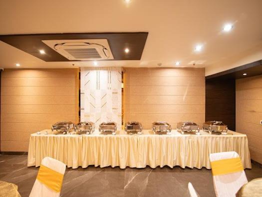 Hotel Emerald Inn Bhopal Eksteriør bilde